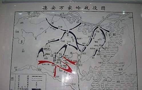 是武汉会战中,国军战神薛岳在赣北战场上的万家岭,摆下"反八字阵"
