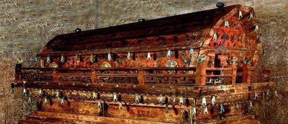 内蒙古的一座古墓,挖出了凤冠女尸,揭开了萨满太巫的心酸史_公主_身份