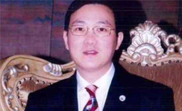 原创董卿的丈夫出身农民投资房地产现逆袭成亿万富豪