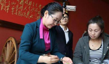 原创张祥青唐山孤儿成首富汶川地震捐1亿一生行善却未得善终