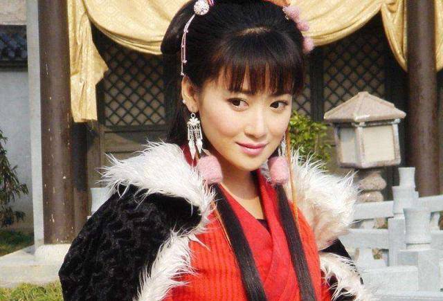 郭芙几次三番让杨过痛不欲生杨过不杀她是因为爱她吗