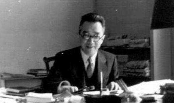 原创胡适抽烟喝酒逛窑子还是北大校长一生拿到36个博士学位