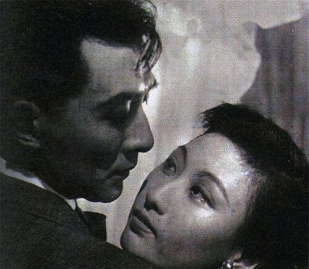 原创他一生三段婚姻娶三个名女人却均遭背叛嫌弃晚年患老年痴呆