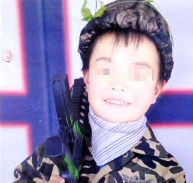 2013年,小伙为独住一间房,投毒谋杀奶奶,却意外致5岁男孩身亡_小浩_李