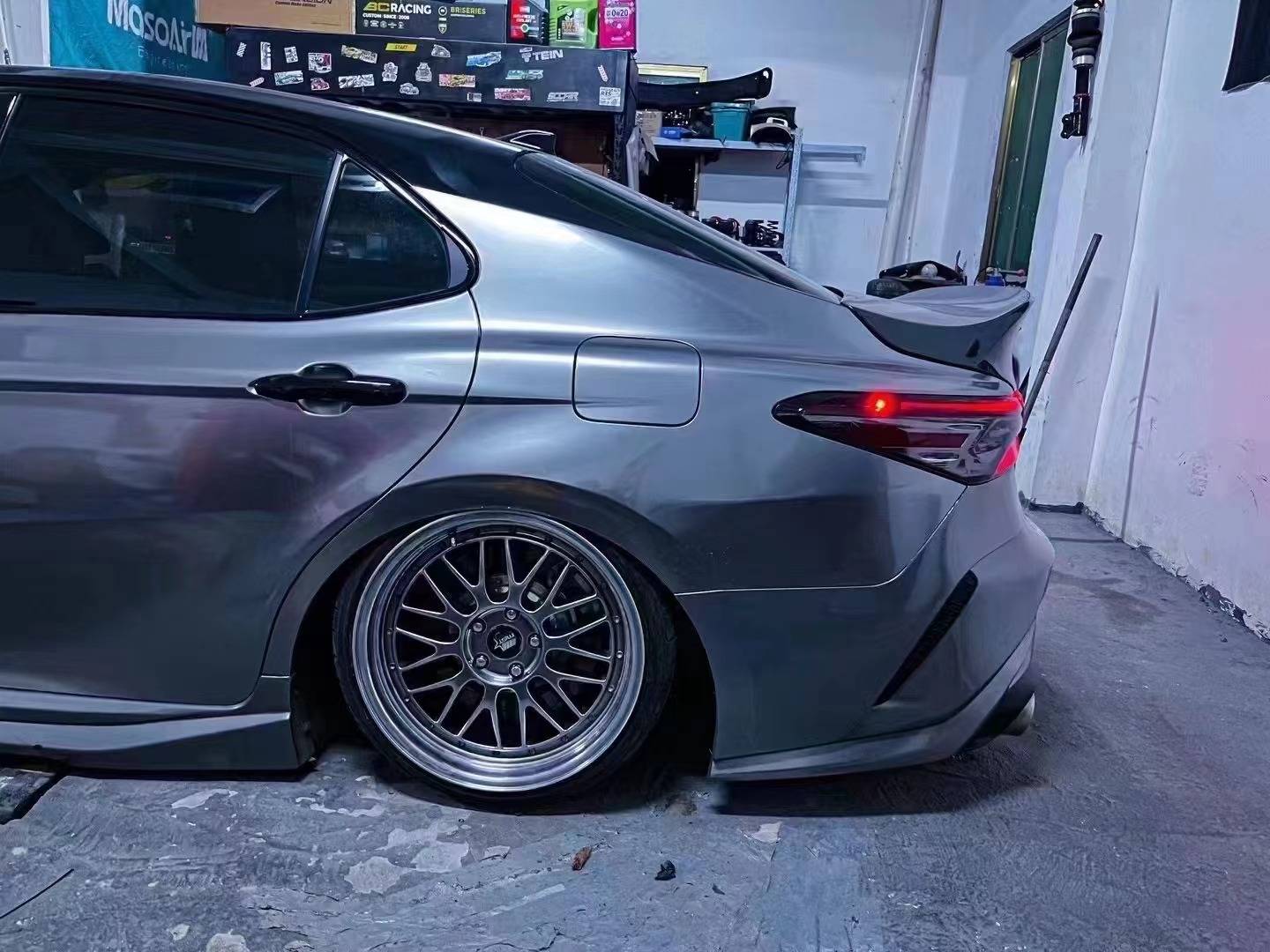 超跑姿态丰田凯美瑞改装airbft气动避震