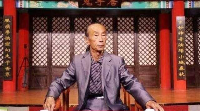 "鬼手"王保合:只靠3个球2只碗,让李嘉诚心甘情愿给他4个亿_吴桥县