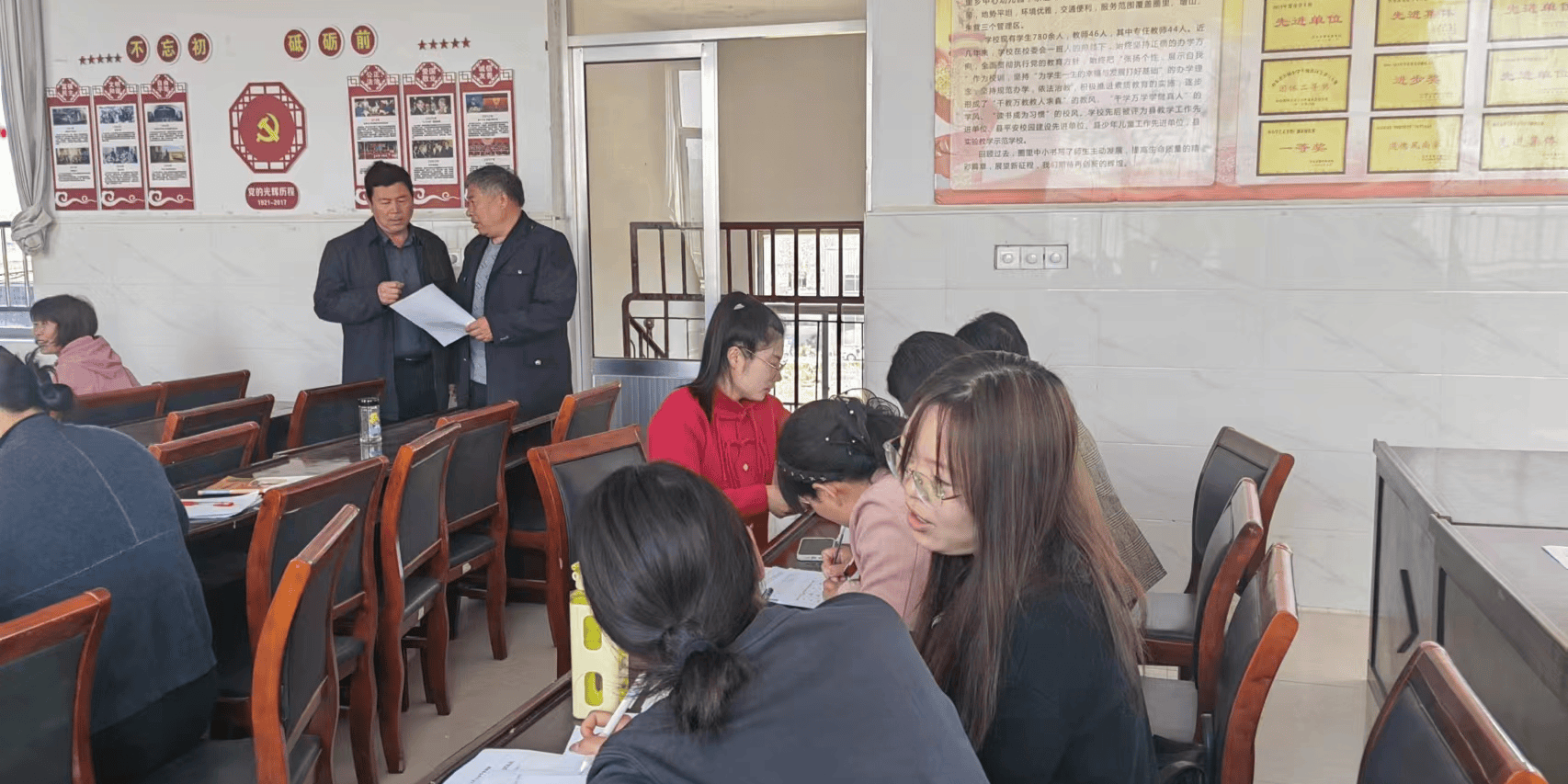 凝聚智慧有备而来沂水县圈里乡小学语文集体备课活动