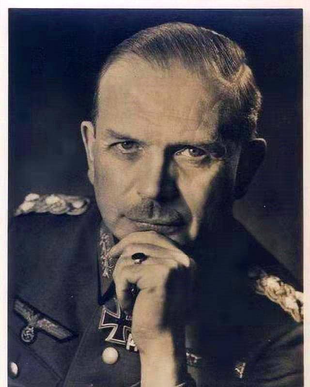 法等国,之所以胜利是靠着德国与英,法之间军事理论的代差,和古德里安