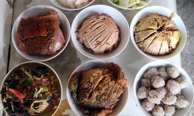 他希望刘绍南在看到这一切之后能够回心转意,这样他