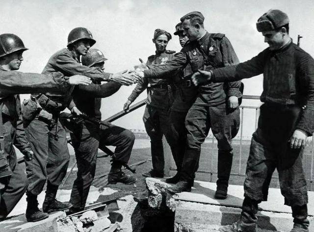 原创苏联人付出鲜血美国人贡献工业谁才是击败德国的首要功臣