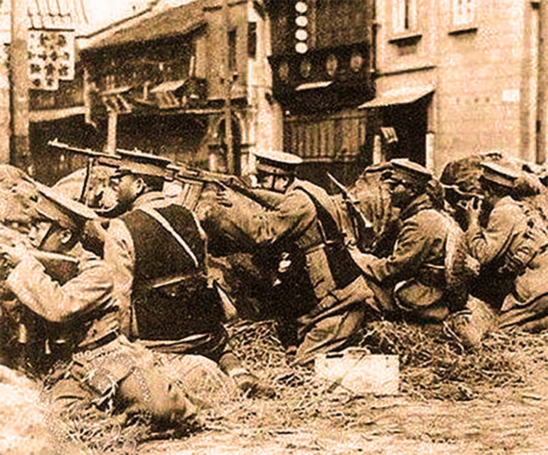 自贡有座不大的桥,当年刘湘为桥题名,前清进士踩桥