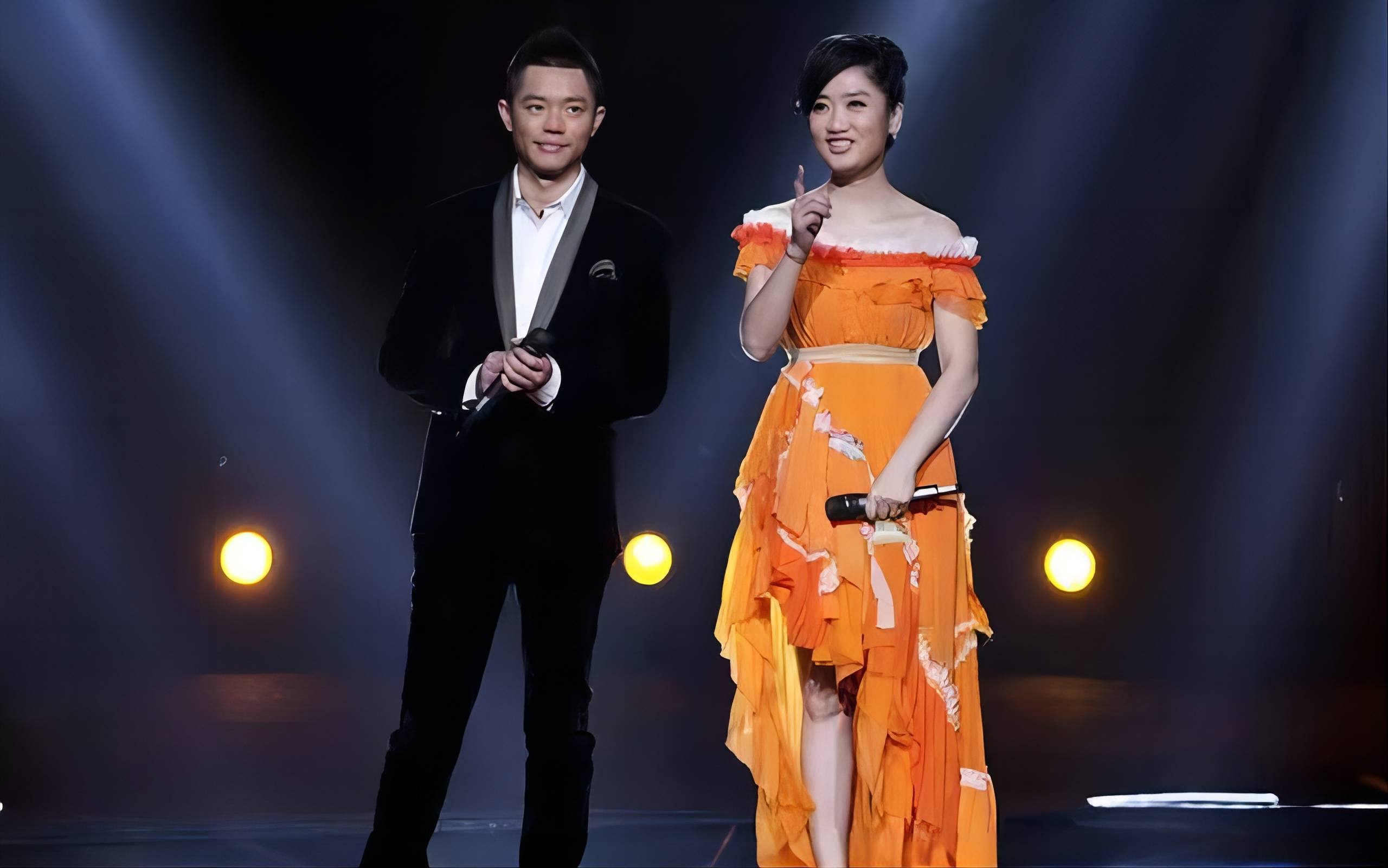 武汉市斯考泽传媒有限公司(凤凰传奇20周年巡演武汉站)