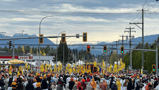 加拿大bc省素里(surrey)的锡克教瓦萨基节(vaisakhi)大游行盛况空前!