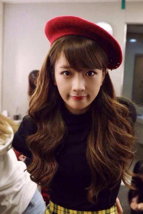 《so i can be excited》不仅是apink专辑中的一首优秀歌曲,更是尹