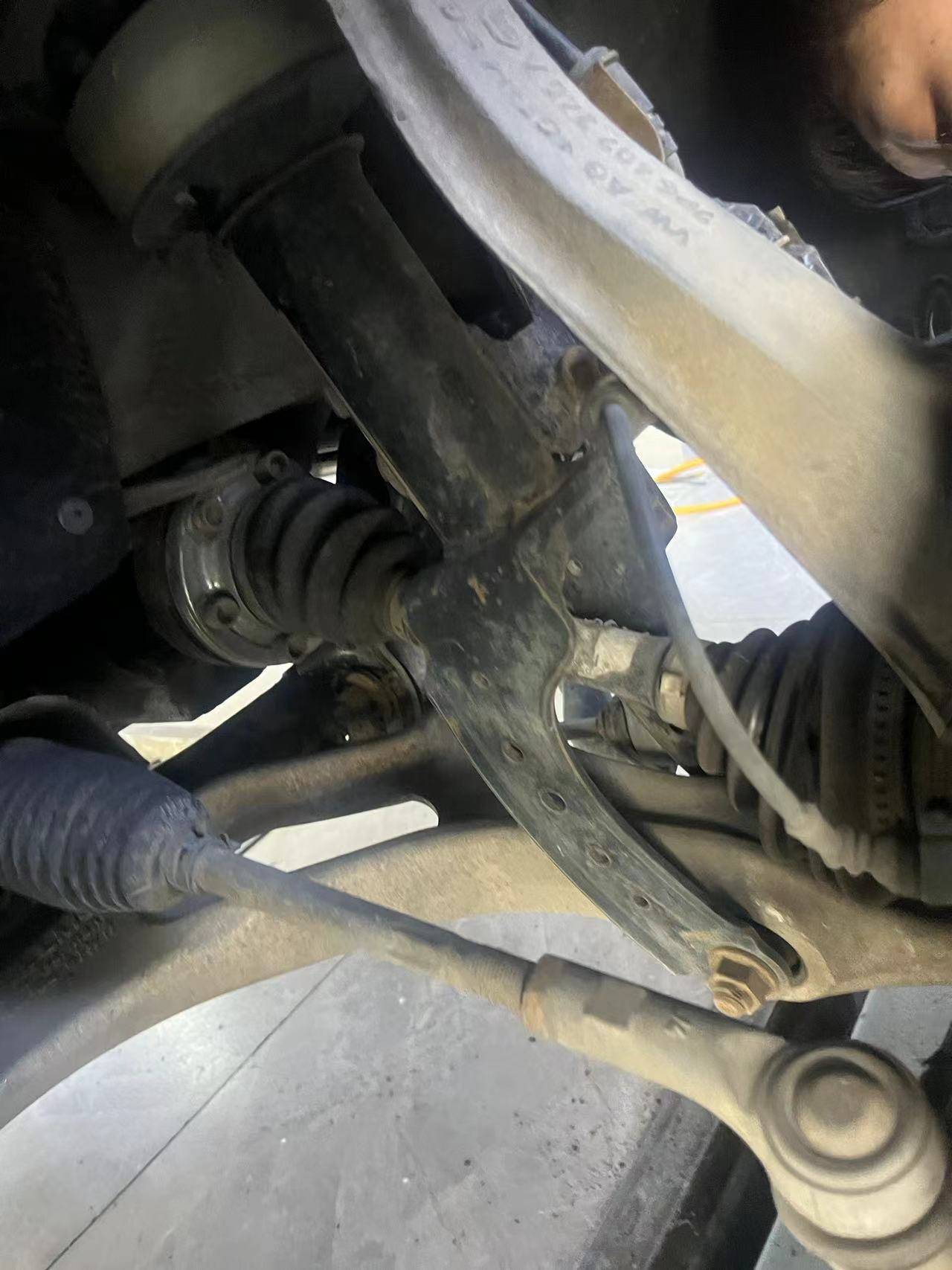 奥迪q7 3.0t底盘校正