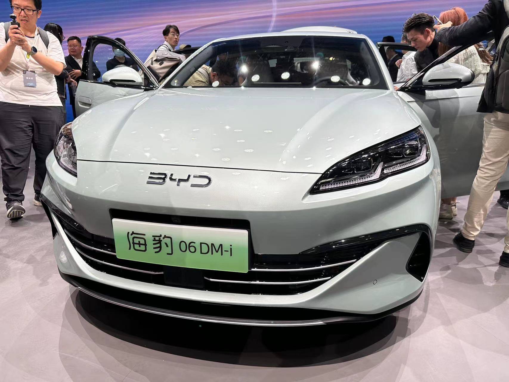 2024北京车展:比亚迪海豹06DM-i首次亮相_搜狐汽车_ Sohu.com