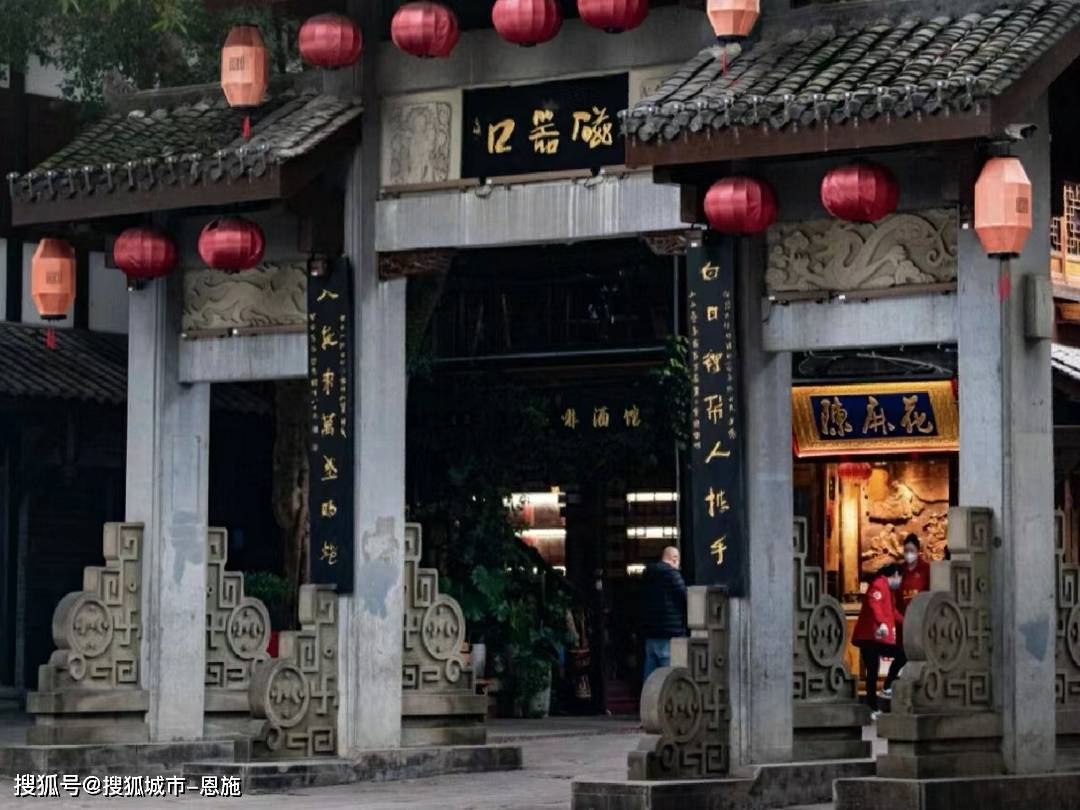 重庆旅游旅行团六日游景点推荐，看完不踩坑！_城市_美食_长江