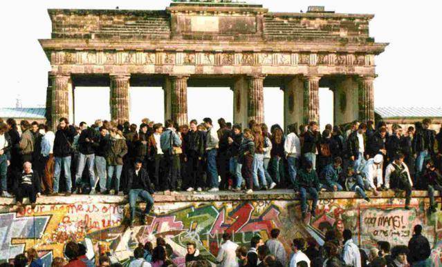 东德和西德统一,苏联美国都一致同意了,为什么英法在极力反对?