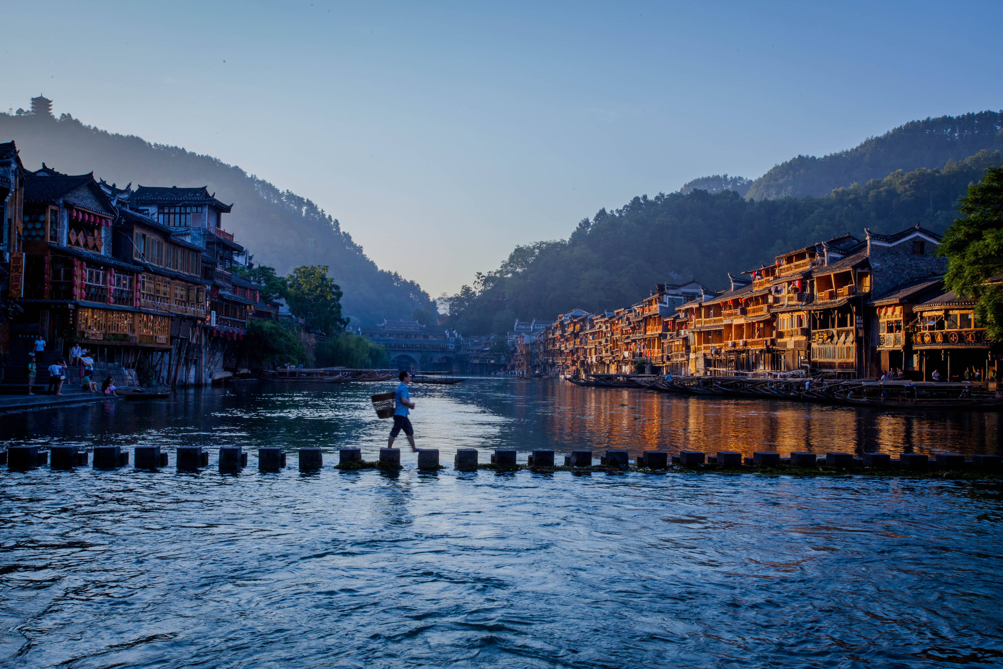 去张家界旅游十大核心景点推荐,一对一本地导游带你畅游绝美风光