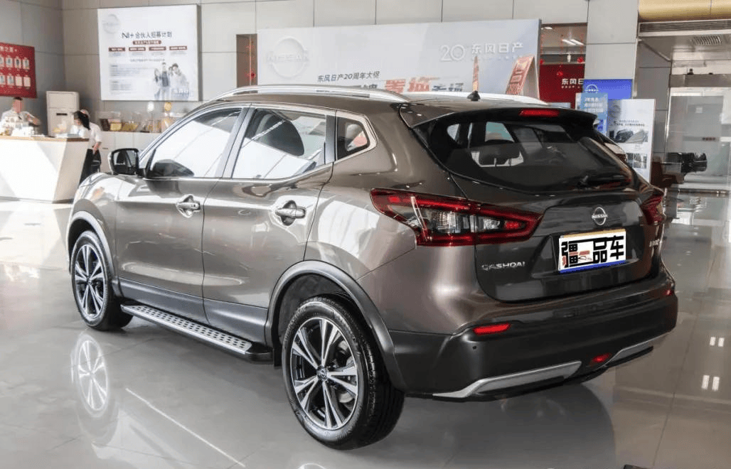 配2.0l发动机 cvt变速箱,这款紧凑型合资suv售价不到10万