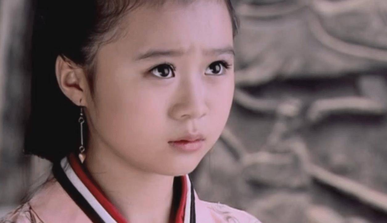 11岁被逼嫁给舅舅,婚后29年没怀孕,死了入殓时才发现真相