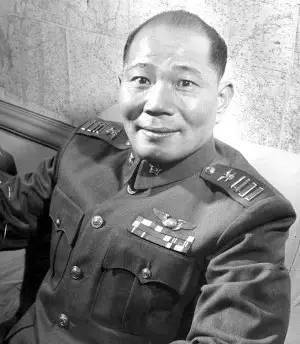 黄百韬全军覆没,68年后档案揭秘:罪魁祸首竟是老蒋