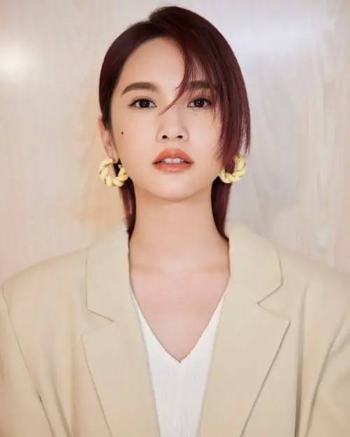 著名歌手「杨丞琳」经纪公司