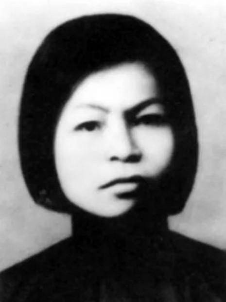 凭仅有的32字战史挖掘出的英雄事迹,拍成电影后,激励了一代人_娘子军