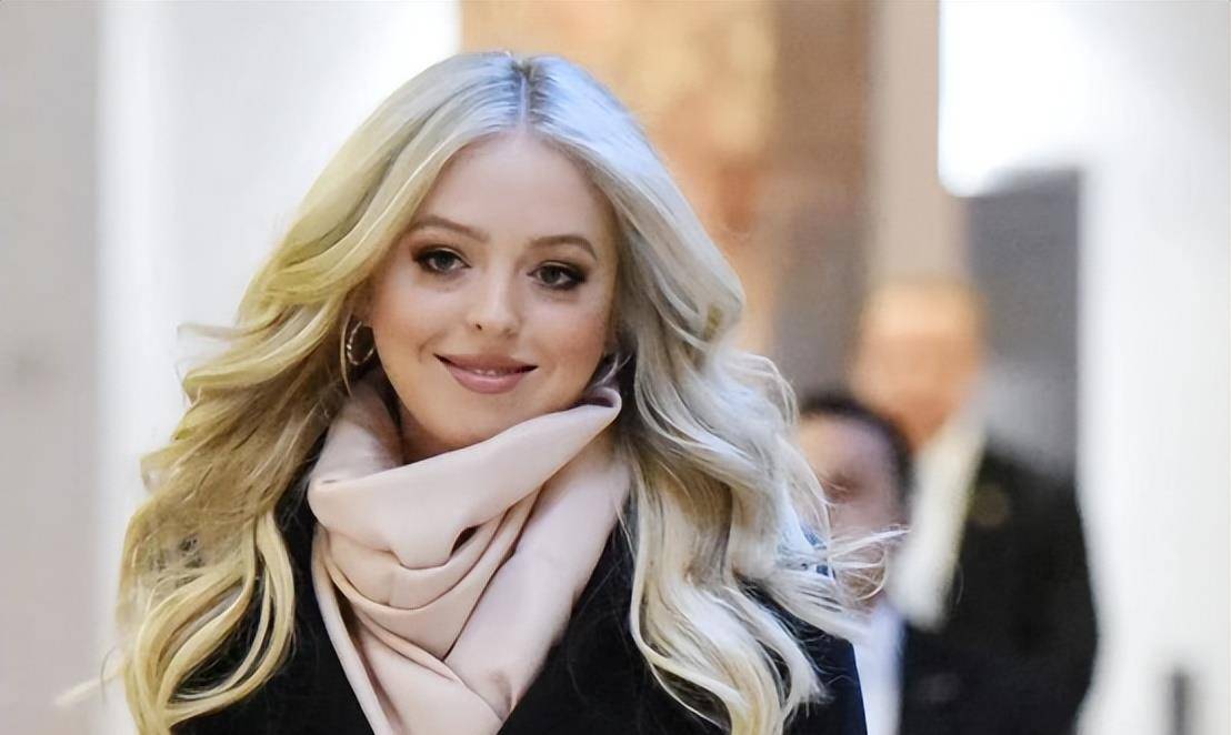 伊万卡笑她丑,她却成赢家_特朗普_伊凡娜_蒂芙尼