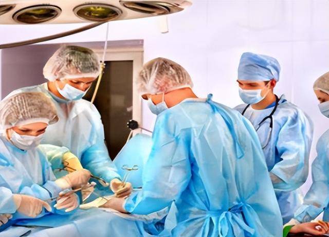 38年前,美国女婴移植"狒狒"心脏后成功续命,结果却令人痛惜