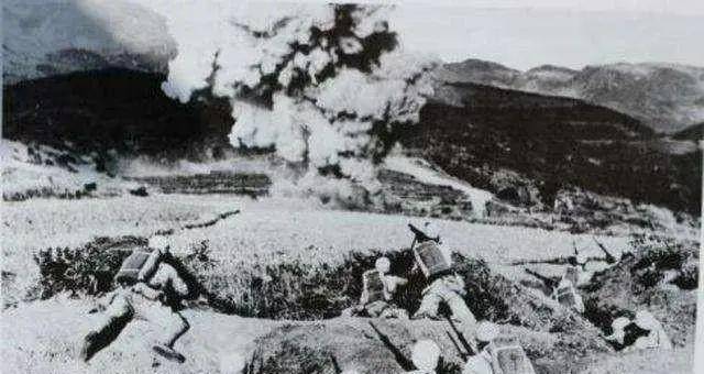 《国军官兵血战松山》4个整师的远征军在民房街巷前与日军展开殊死