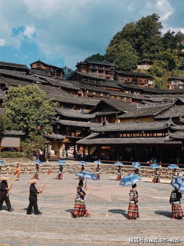 去贵州旅游4日游多少钱,看驴友怎么玩