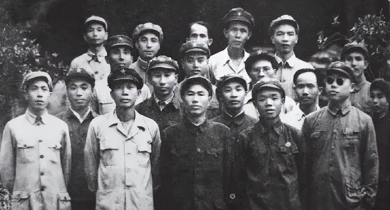 解放海南岛立下大功,55年未被授衔,结局如何_冯白驹_革命_海南省