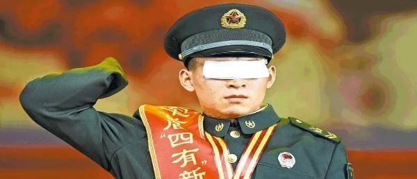 "扫雷英雄"杜富国,保护战友痛失双手双眼,3年了他现状