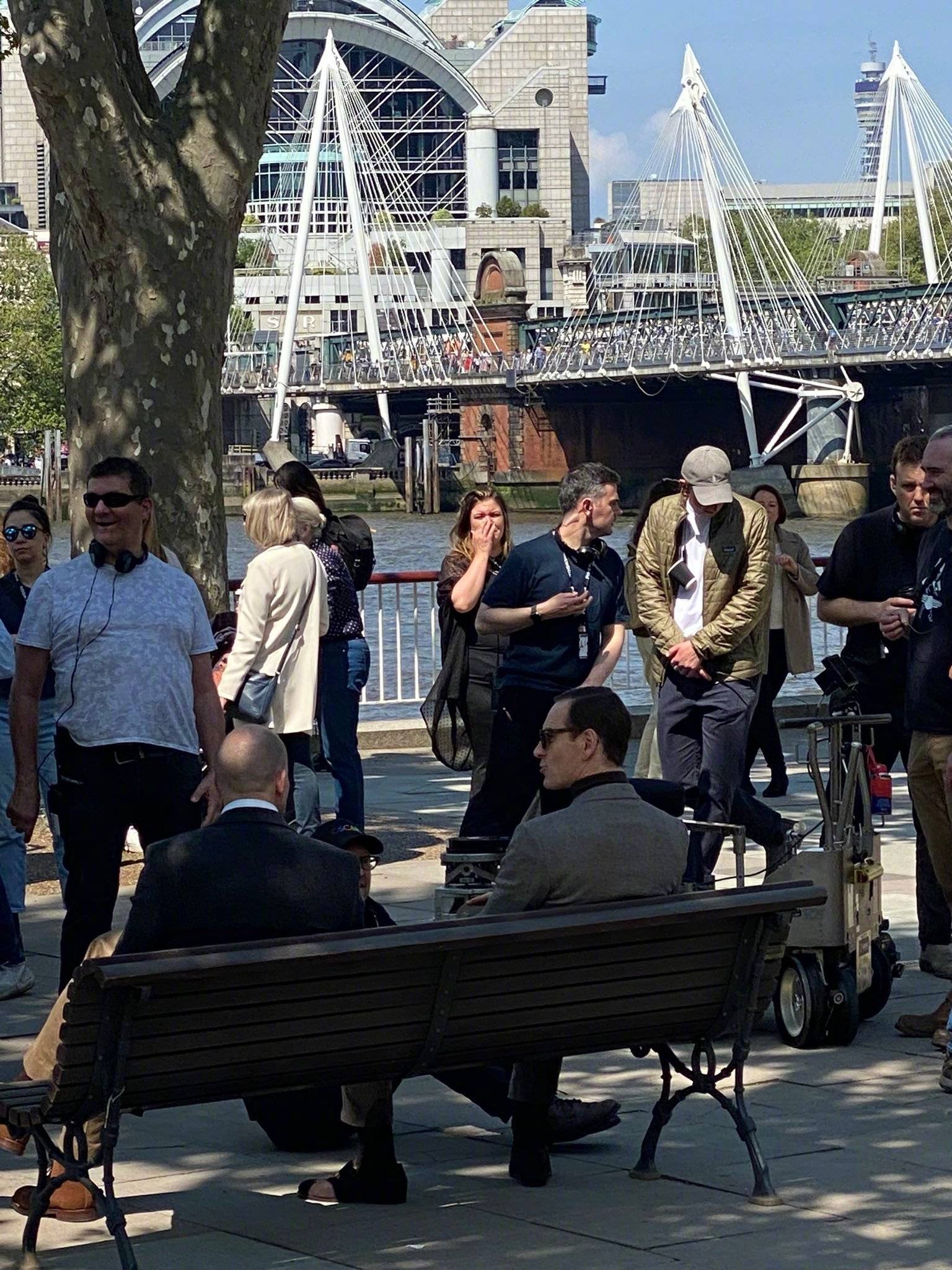 "大魔王""法鲨"主演间谍题材新片《黑袋》首曝路透