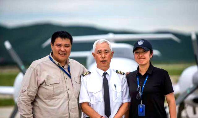 中国最"牛"夫妻:卖上亿资产南极结婚,8年环球旅行归国后赚2亿_张昕宇