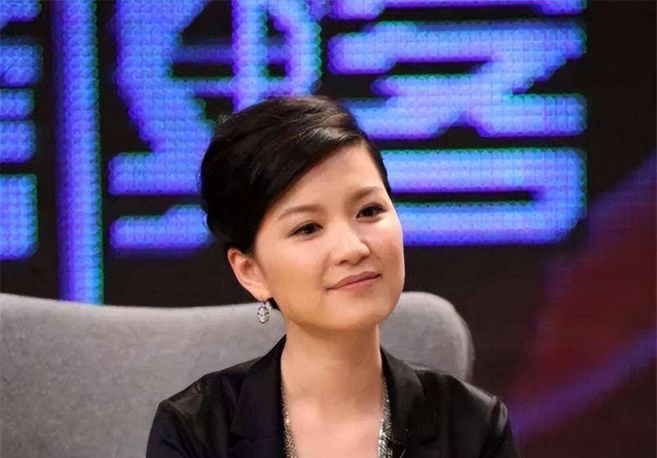 知名主持陈蓉:被黑后回老东家做幕后,嫁海归老公儿女双全