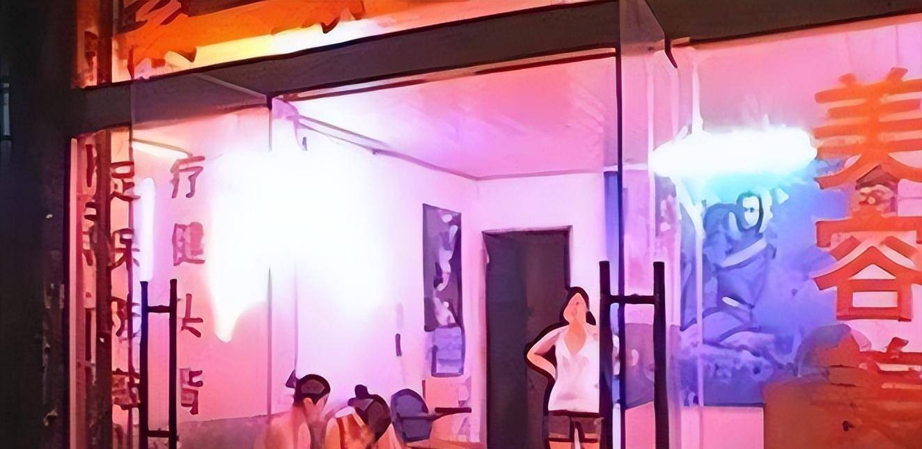 重庆女黑老大的覆灭:诱骗2000名无知少女,后成为文强的"二奶"