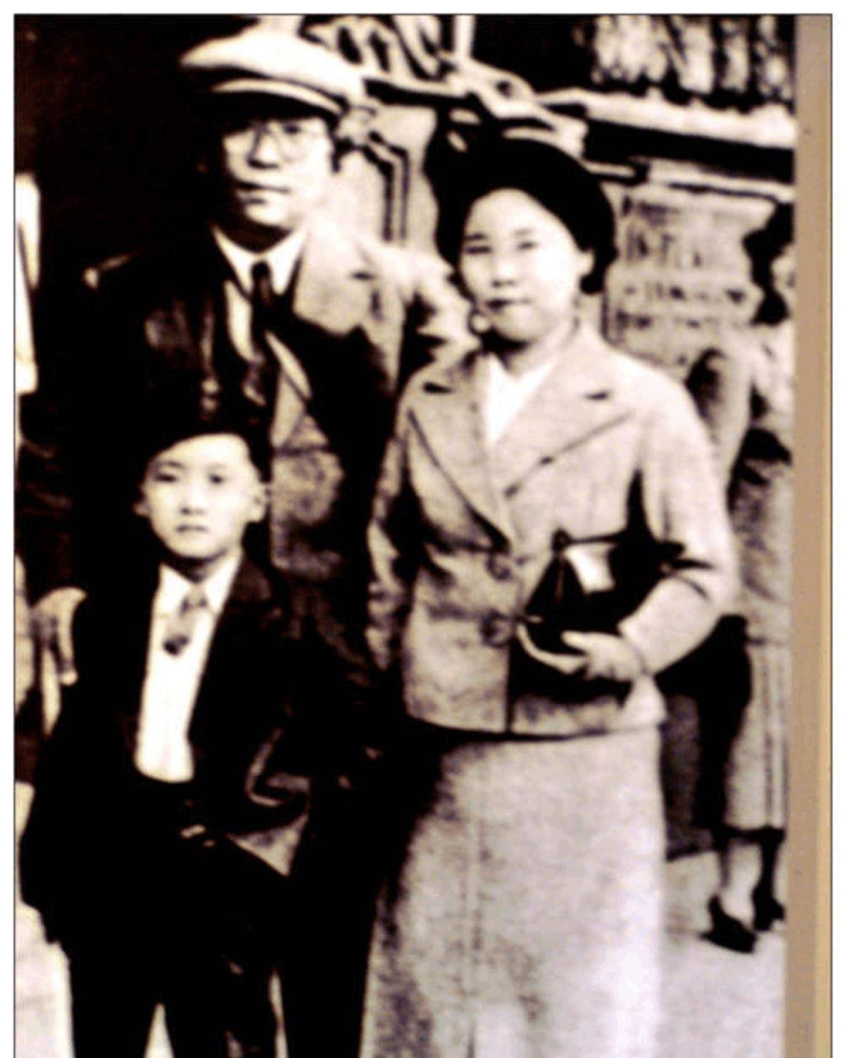 特务杀害杨虎城将军,藏在农村被评为劳动模范,最终恶有恶报_杨进兴