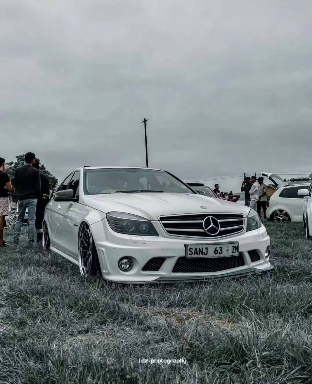 姿态改装 奔驰c级w204改装气动避震低趴姿态