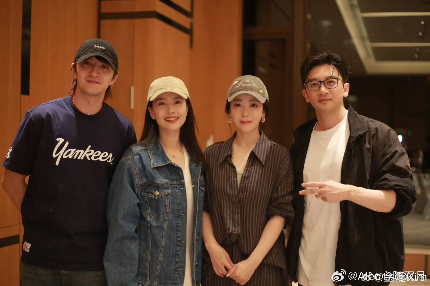 贾静雯回应缺席苏有朋演唱会引关注