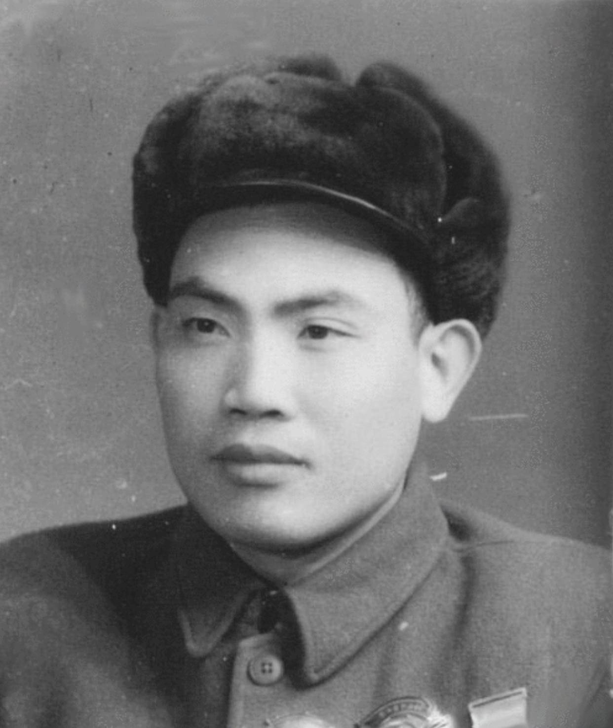 1918年,叶建民出生于湖北大屋宣化店,这个偏僻的山庄诞生了许多革命