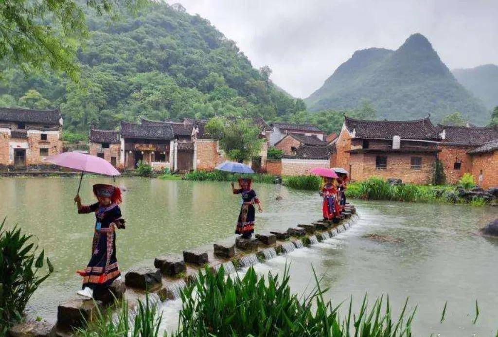 1950年5月,永州专区改称零陵专区,永明县属之.