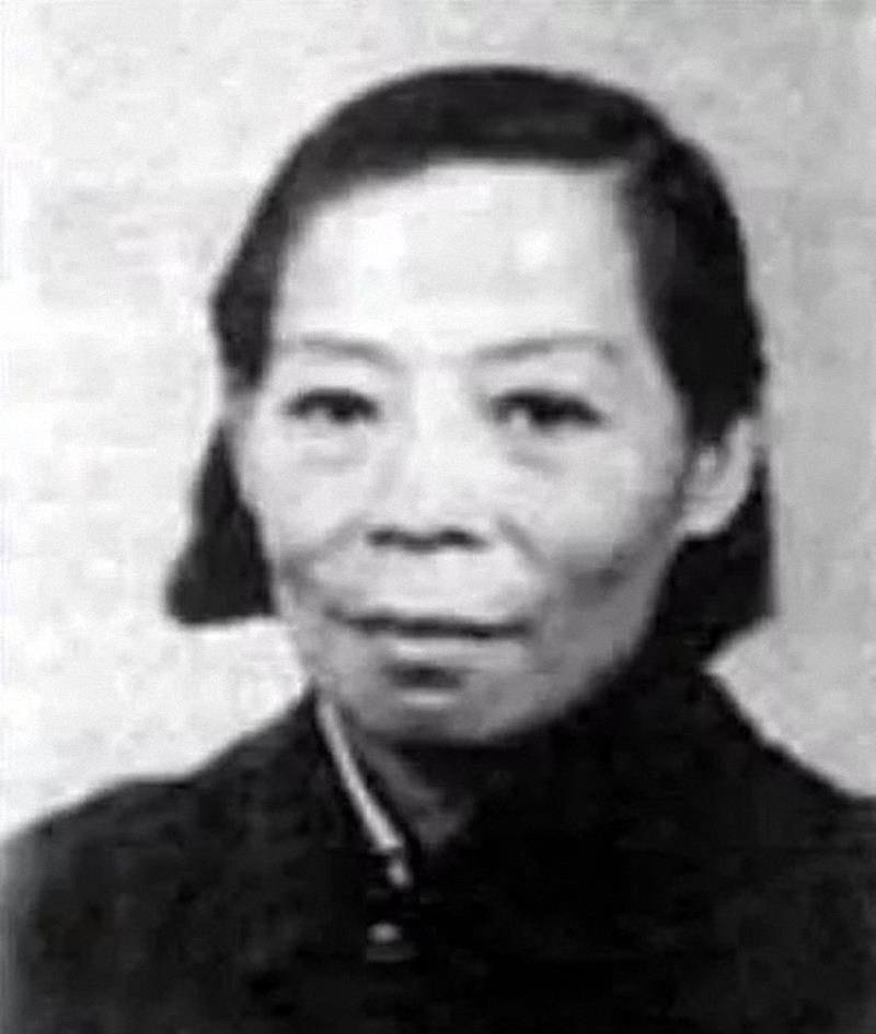 江姐:与同志假扮夫妻潜伏,婚后双双被捕牺牲,如今儿孙均为博士