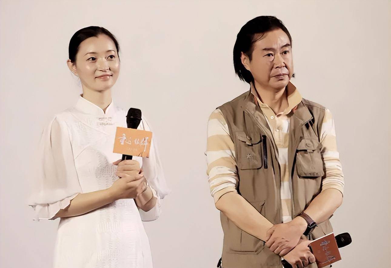 李微漪_草原_格林