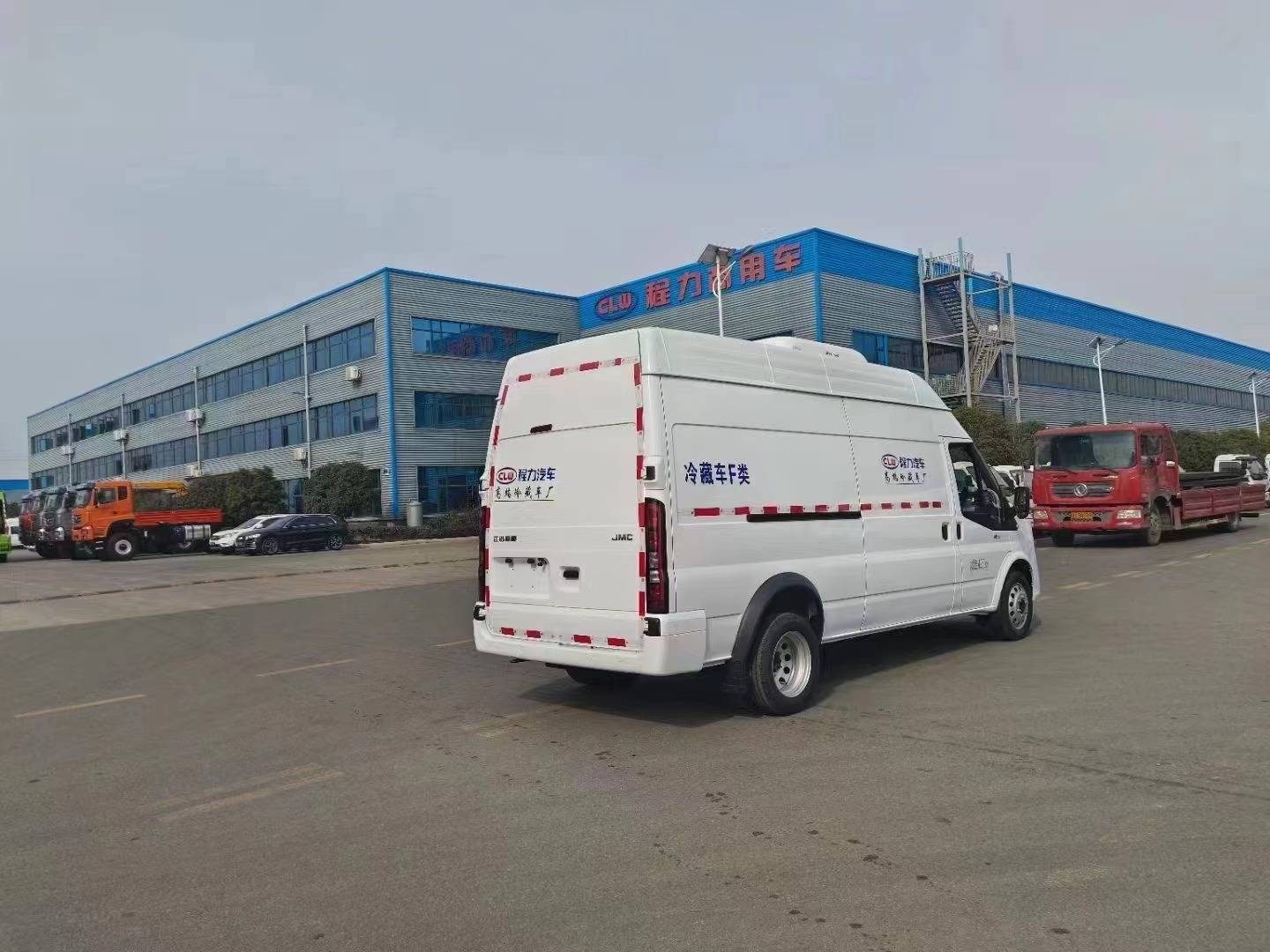 江铃福顺面包冷藏车(柴油后双胎)