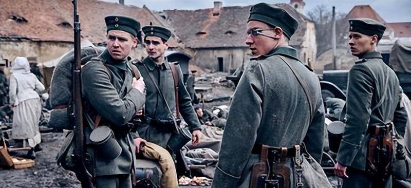 《西线无战事》剧照这就是德国人为欧洲大战制定的"施里芬计划",但是