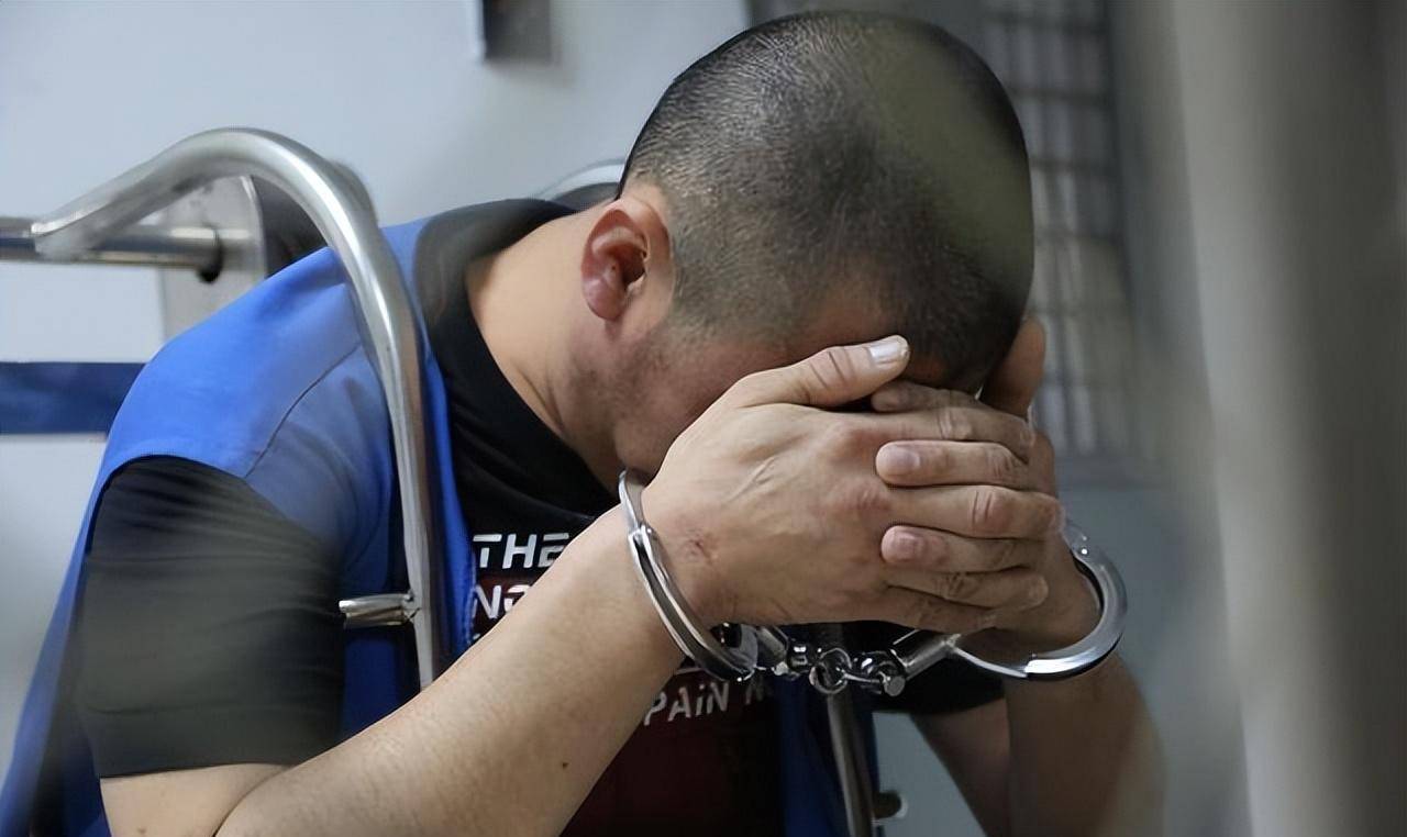 多情贪官徐其耀落马,包养多名情妇敛财上千万,结局自食恶果