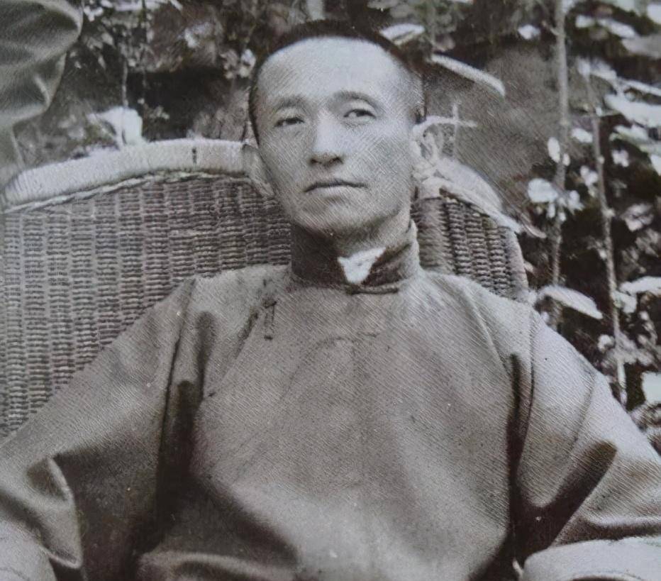 从报界天才到首席幕僚,曾将女儿扔出窗外,后在59岁选择弃世_陈布雷