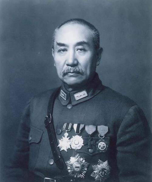 冯玉祥战败后为何不能东山再起?不是蒋某人厉害,少帅说了原因